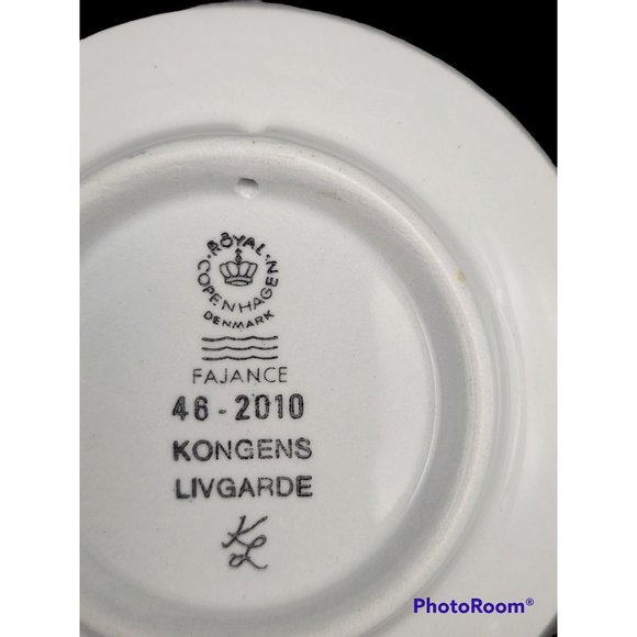 Royal Copenhagen Denmark 3" Blue Plates Kongens Livgarde Frederiksborg Slot EUC - Picture 3 of 5